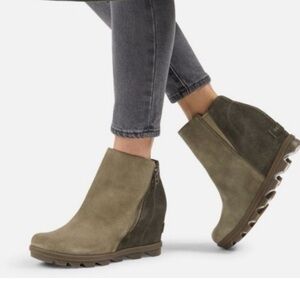 Sorel Joan Of Arctic Gray Wedge Ankle Boots Women’s Size 6.5